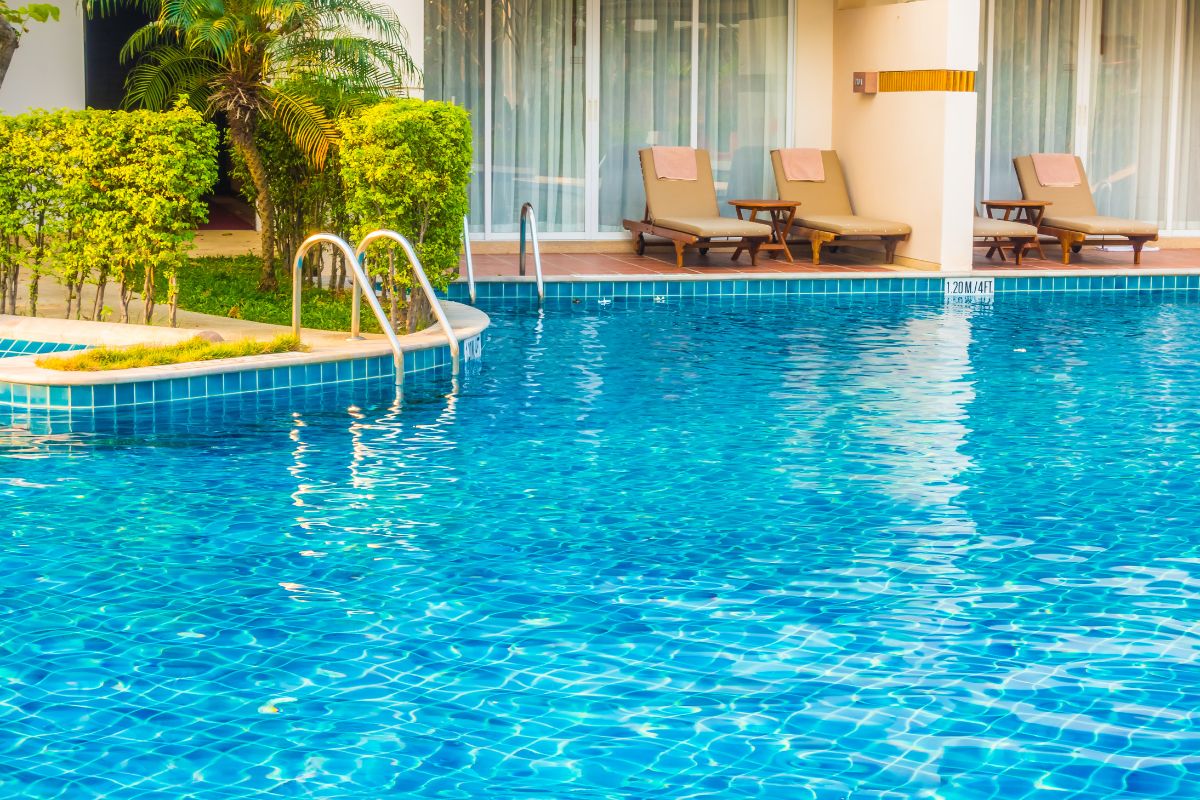 Des propriétaires de locations de vacances traduits en justice suite à la tragédie d&rsquo;une noyade d&rsquo;enfant dans leur piscine