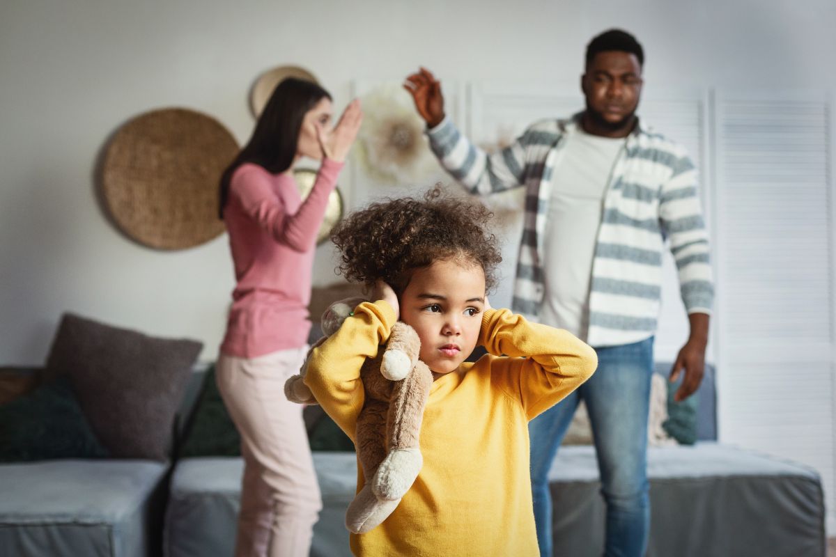 Les responsabilités du propriétaire face aux nuisances causées par son locataire : quels enjeux et conséquences ?