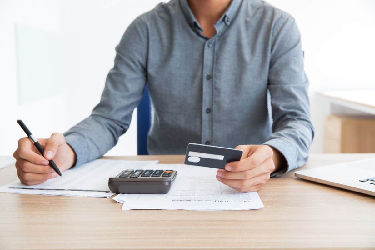 Prêt relais immobilier : les défis du remboursement et leurs impacts
